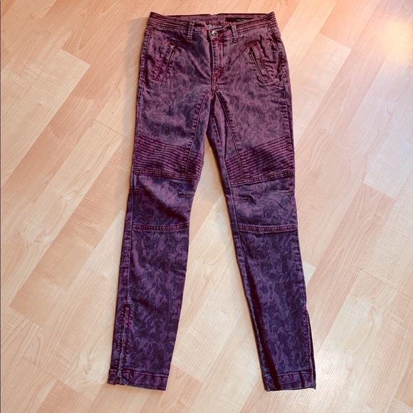 Calvin Klein Ultimate Skinny Winterberry Camo & Green Camo Jeans - Set of 2 - Picture 3 of 16